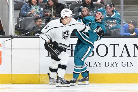 ekingswin|Akil Thomas score first NHL goal in Kings' win over Sharks .